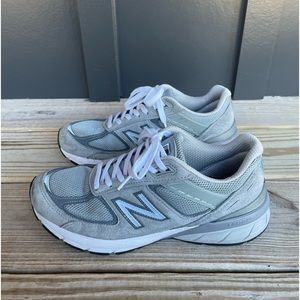 New Balance Women’s 990 Size 8